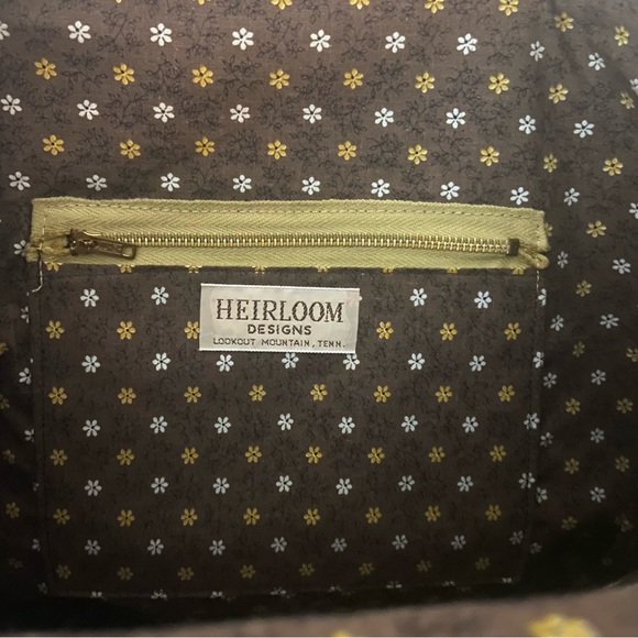 Vintage 1980’s quilted canvas bag. Heirloom designs. Hand made. Rare find - Picture 3 of 3